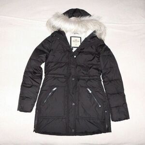 Women’s hollister puffer jacket NWOT